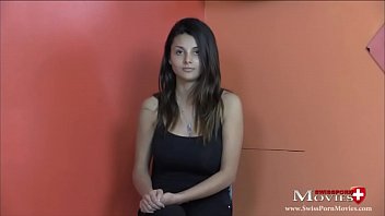 Porno Casting Interview mit Lilly 18 in Zü_rich - SPM Lilly18IV01